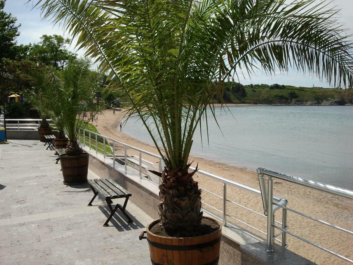 Vila Riviera Chernomorets Ngoại thất bức ảnh