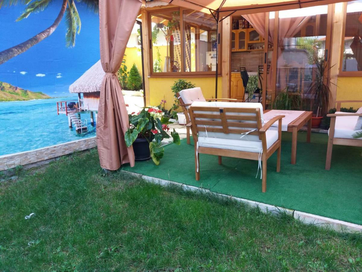 Vila Riviera Chernomorets Ngoại thất bức ảnh